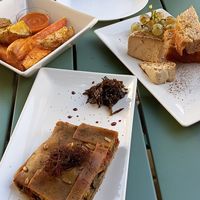 Second time eating there. 3 vegan tapas and vegan cheese: all delicios and fresh! We also had the vegan empanada with vegan cheese and  vegan omelette which was beyond expectacion  at Brio in Tarifa