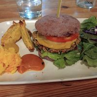 Hamburguesa de Jackfruit at Brio in Tarifa