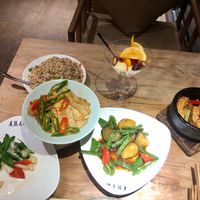 Beautifully presented dishes (some half devoured-sorry) at RúShì Shū 如是蔬 in Sanya