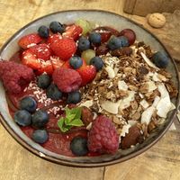 Very Berry Bowl - vegan  at Seasalt Café GmbH in Ubstadt-weiher