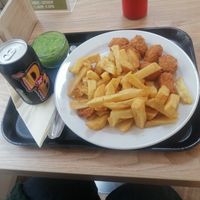 Vegan scampy & chips at Y Pass in Ledbury