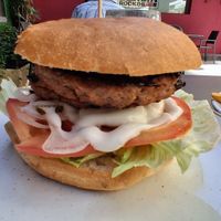 Double Beyond meat burger at Burguer Country in Zamora
