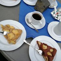 Veganer Apfelkuchen und veganer, saftiger Schoko-Birnen Kuchen at Wehebrink in Stemwede