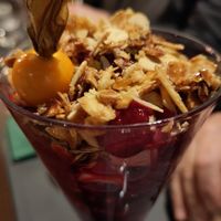 Crumble mit Beeren at Da Nicola in Grunstadt