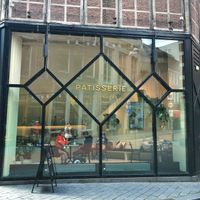 Front at Patisserie de Bijenkorf in Amsterdam