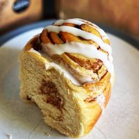 Cinnamon bun 👌🏼 at Banilla Bakery at Podda and Wren in Kendal