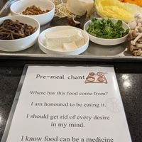 Pre-meal chant at Korean Temple Food 한국사찰음식 in Seoul