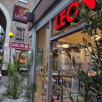 Leon at LEON - Millenium Walkway in Dublin