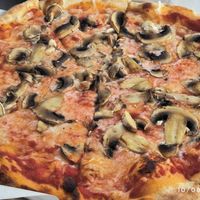 Yum at Pizzeria Amore in Vasteras