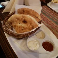 Garlic bread with vegetarian dips  at El Rosario in Voecklabruck