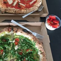 Margherita (left), Avocado (right), Strawberry Crumble (top)  at 60 Seconds to Napoli in Leipzig