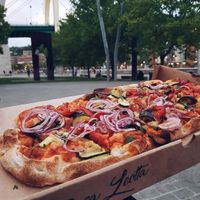 Pinsa Fernando at Casa Leotta in Bilbao