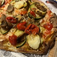 Pizza vegana   at Casa Leotta in Bilbao