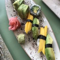 Vegan uramaki e vegan niguiri  at New Sushi  in Costa Da Caparica