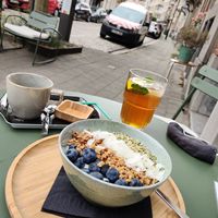 Healthy, friendly. Just simple but good vegan food. 
 at  Bistro VéLO in Antwerpen