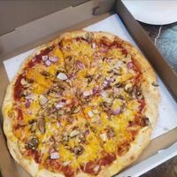  at Ed's Buffalo Wings and Pizza in Philadelphia