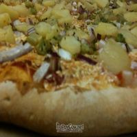 Broccoli, Pineapple, and Jalapeno Vegan Pizza with Daiya Vegan Cheese at Ed's Buffalo Wings and Pizza in Philadelphia