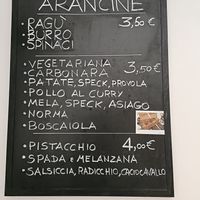 L'arancina vegetariana in realtà è vegana at Cantunera in Ragusa