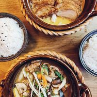 Curry mit veganer Ente / Karamelisierter Tofu mit Sojaschnetzel und Gemüse at Com Chay in Mannheim