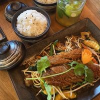 Vegane Ente mir dunkler Soße   at Com Chay in Mannheim