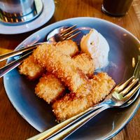 Frittierte Bananen mit Vanilleeis at Com Chay in Mannheim