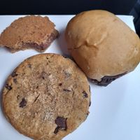 Vegan chocolate chip cookie,chocolate brioche and salty nut cookie at Les Gâteaux de Margot in Amiens