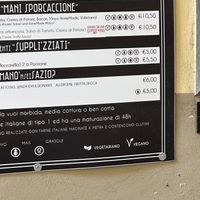 Clearly labeled vegan  at Lo Spaccio in Arezzo
