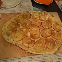 Frisch vom Baum (vegan) at Marianne's Flammkuchen in Karlsruhe