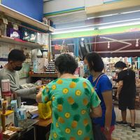 Very friendly boss at Teng Yang Vegetarian and Organic Products in Central Singapore