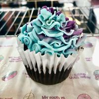 Chocolate cupcake at Nosh Cravings in Doha