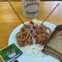 Hackepeter 6,90 € at Winterbauer Keller in Forchheim