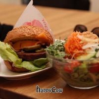Burger and Salad - Foodworld Vego at vego Foodworld in Berlin
