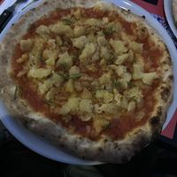 Pizza patate at La Zoccola del Pacioccone in Amsterdam