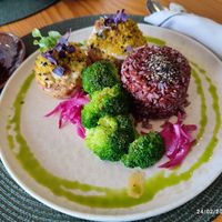 Estava delicioso, comia e comia. ❣️ at Orelha d'Elefante in Ponte De Lima
