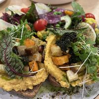 Seasonal veg and tofu with pumpkin hummus   at Szimply in Budapest