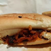 La foto no le hace justicia. Está deliciosa 😋 at Las de Pasto Mega Tortas  in Cancun