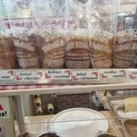 Several flavours at Korosfoi Kurtoskalacs in Siofok