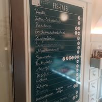 Clearly marked vegan options at Eis Greissler in Salzburg