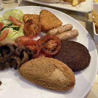 Casual eatery by the seafront  at Charlie's in Margate