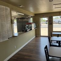 Seating for 6. Seems like they do a lot of DoorDash.  at Food Belly in Corsicana