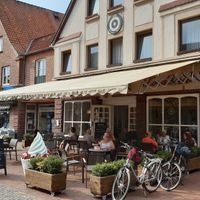 Außenbestuhlung at Tortenbakker im Café Meister in Bad Bevensen