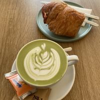 Matcha latte + Krafin  at SĪTÚ Coffee & Tea in Prague