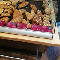 Vegane croissants & Müsli Max at Alnatura - Hahnenkamp in Hamburg