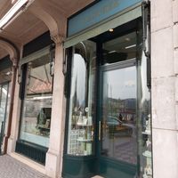  at Ladurée - Quai des Bergues in Geneva