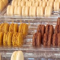 Coconut caramel and Peruvian chocolate at Ladurée - Quai des Bergues in Geneva