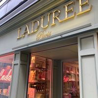 Entrance at Ladurée in Lausanne