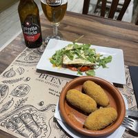 Wow wow wow, amazing food and service, I highly recommend this fantastic little cafe restaurant   at Tulsi in Barcelona