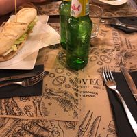 Yo no tengo plato aun  at Tulsi in Barcelona