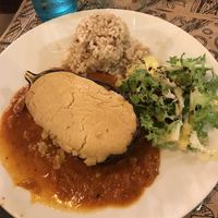 Berenjena rellena gratinada con arroz integral  at Tulsi in Barcelona