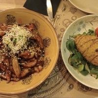 Aguacate rebozado y teriyaki at Tulsi in Barcelona